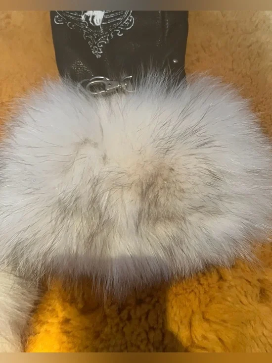 Black Leather Mittens with White Fur Trim and Microphone Print - Picture 3 of 8